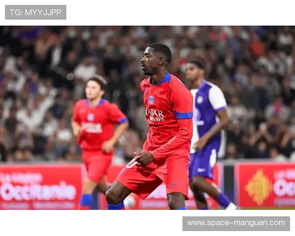 图卢兹门将屡献神扑，客队球迷高歌助威